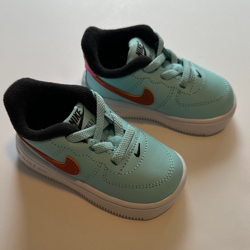 Nike Kids' Teal and Orange Sneakers